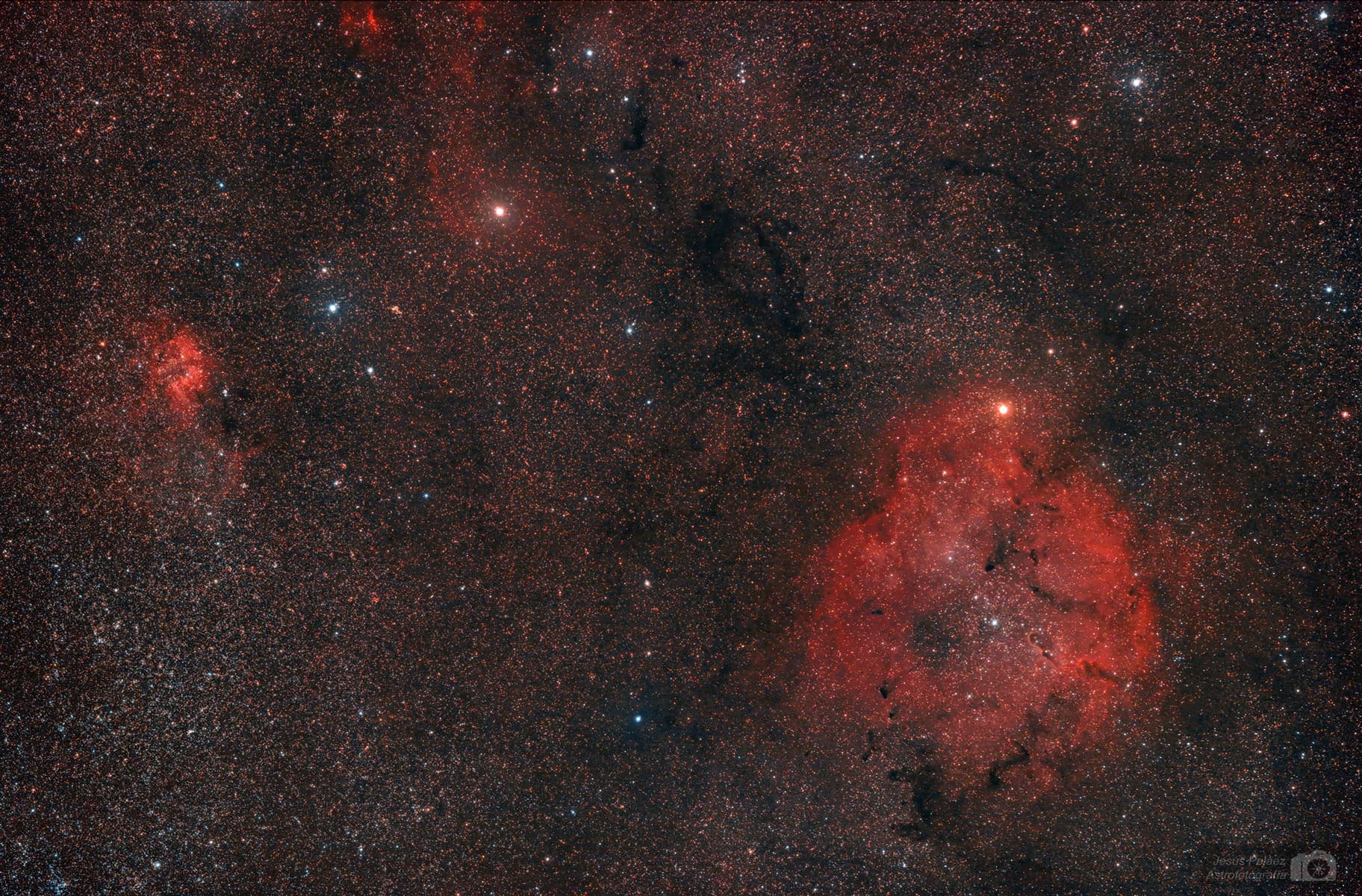 Nebulosas Y Polvo En Cefeo