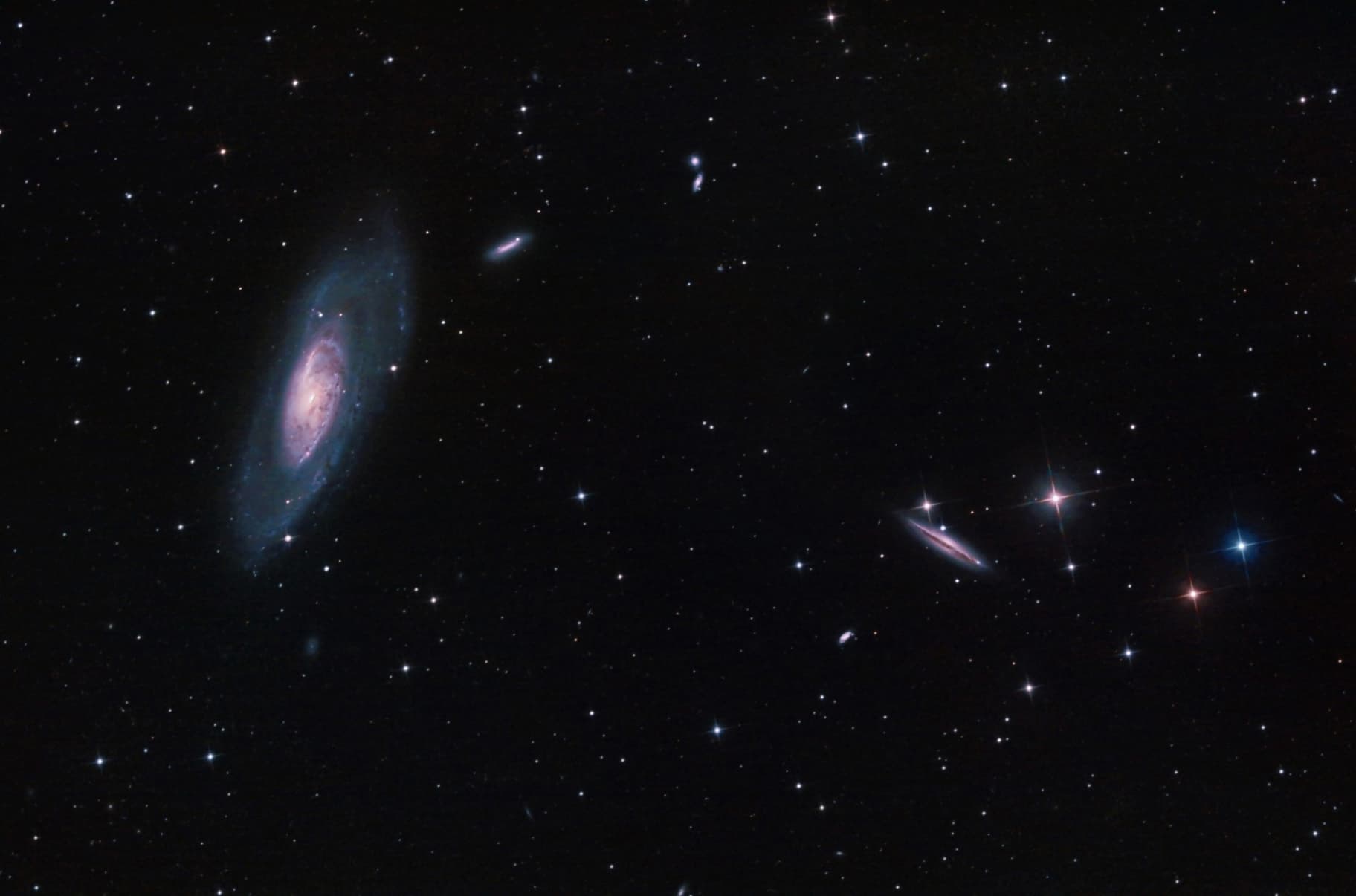 Galaxias M106 y NGC4217 en Canes Venatici