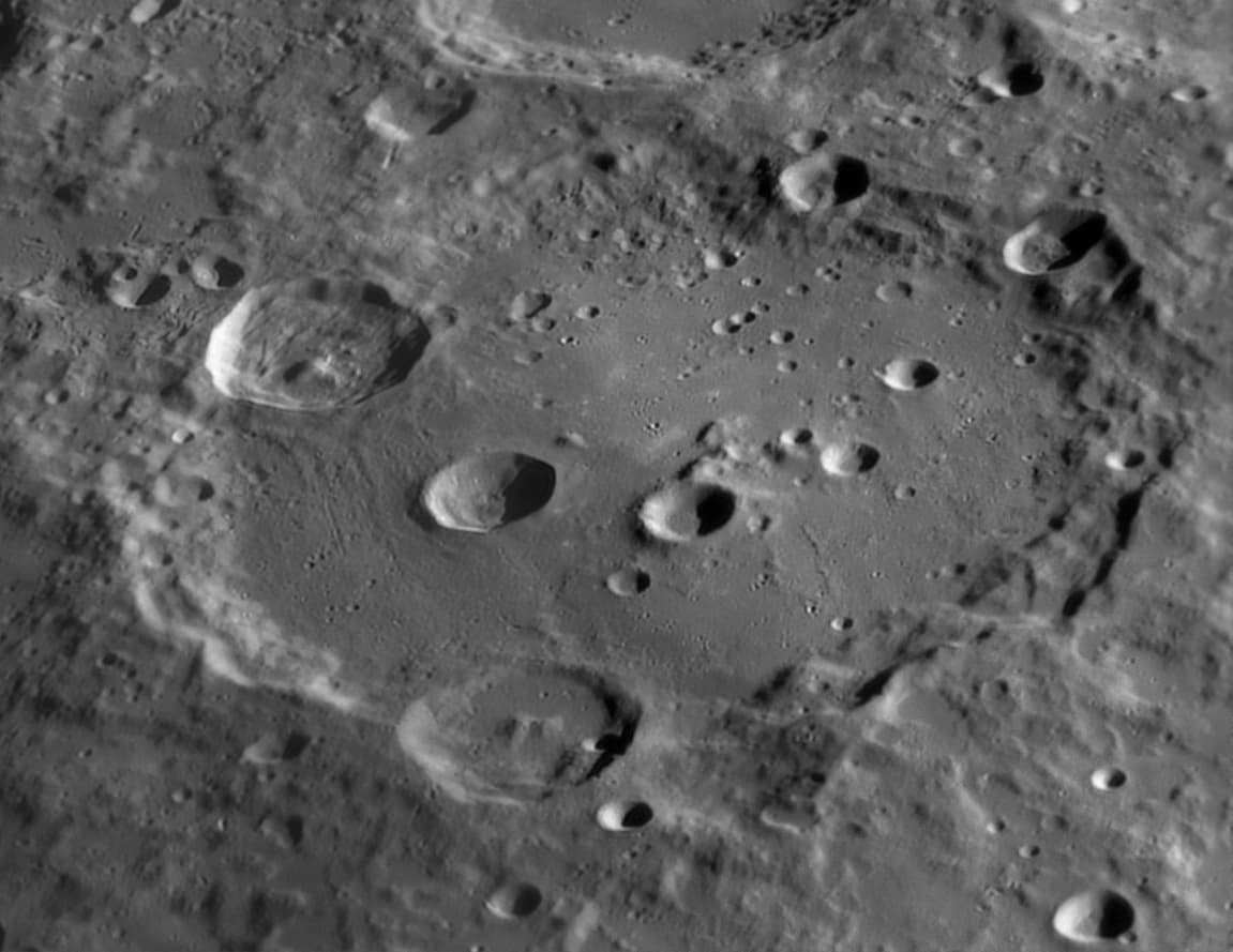 Cráter Cavius (Luna)
