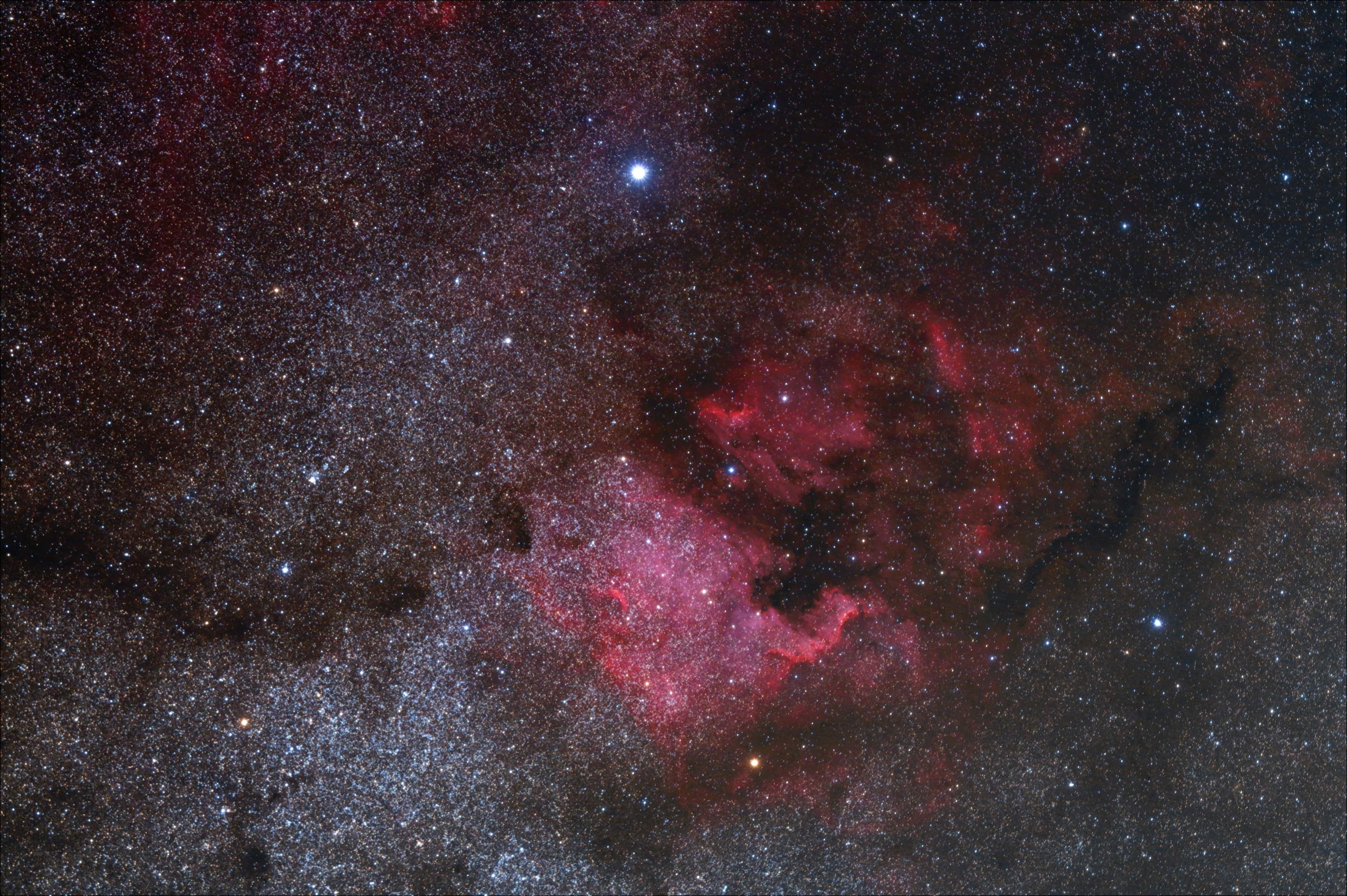 Deneb Y La Nebulosa Norteamérica